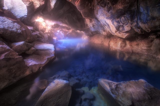 Podzemní poklad (Grjótagjá, Island)